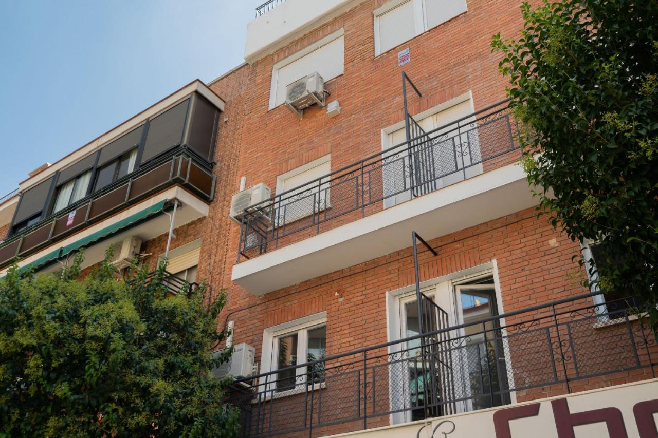 Apartamentos Reformados En Madrid Rio Exterior foto